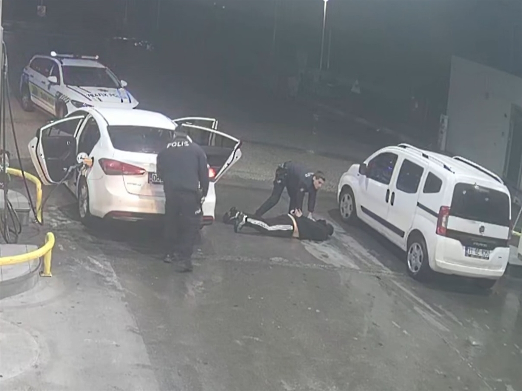 01KC2F4SBGA60QYB4700AKSYWV