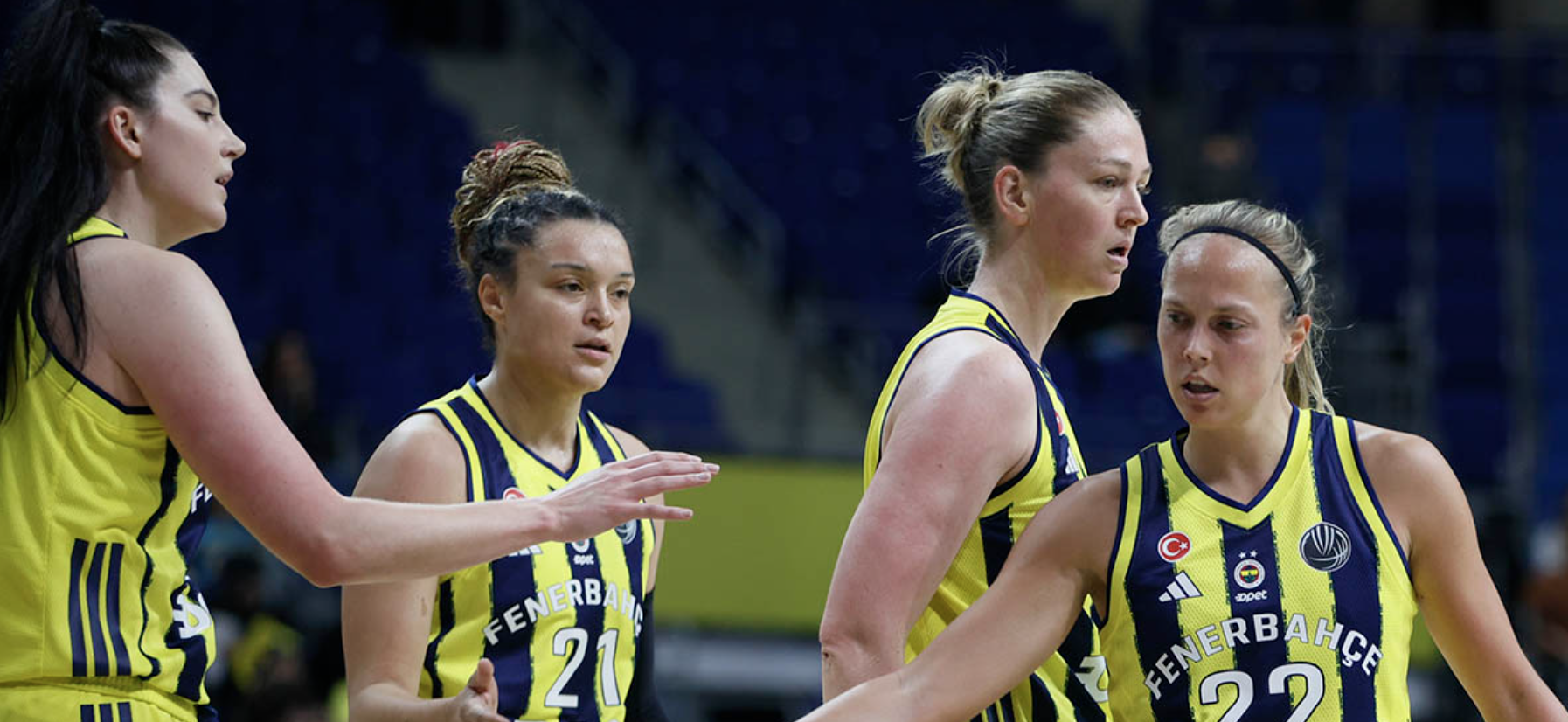 Fenerbahçe Opet İtalyan Rakibini Sahadan Sildi!