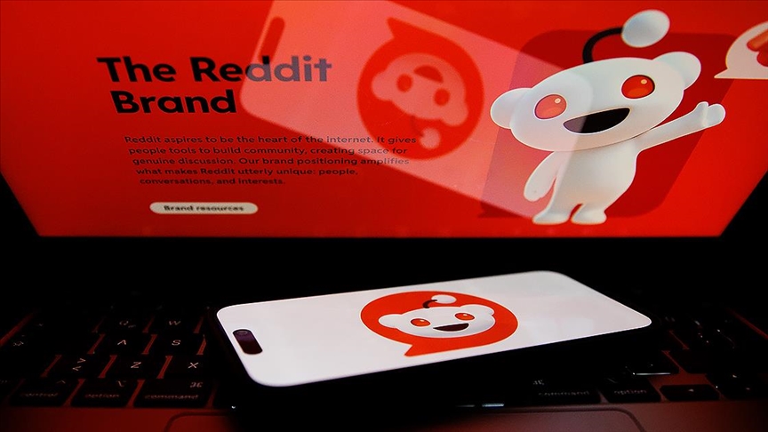 Reddit, doğrulanmış profil rozetlerini test ediyor