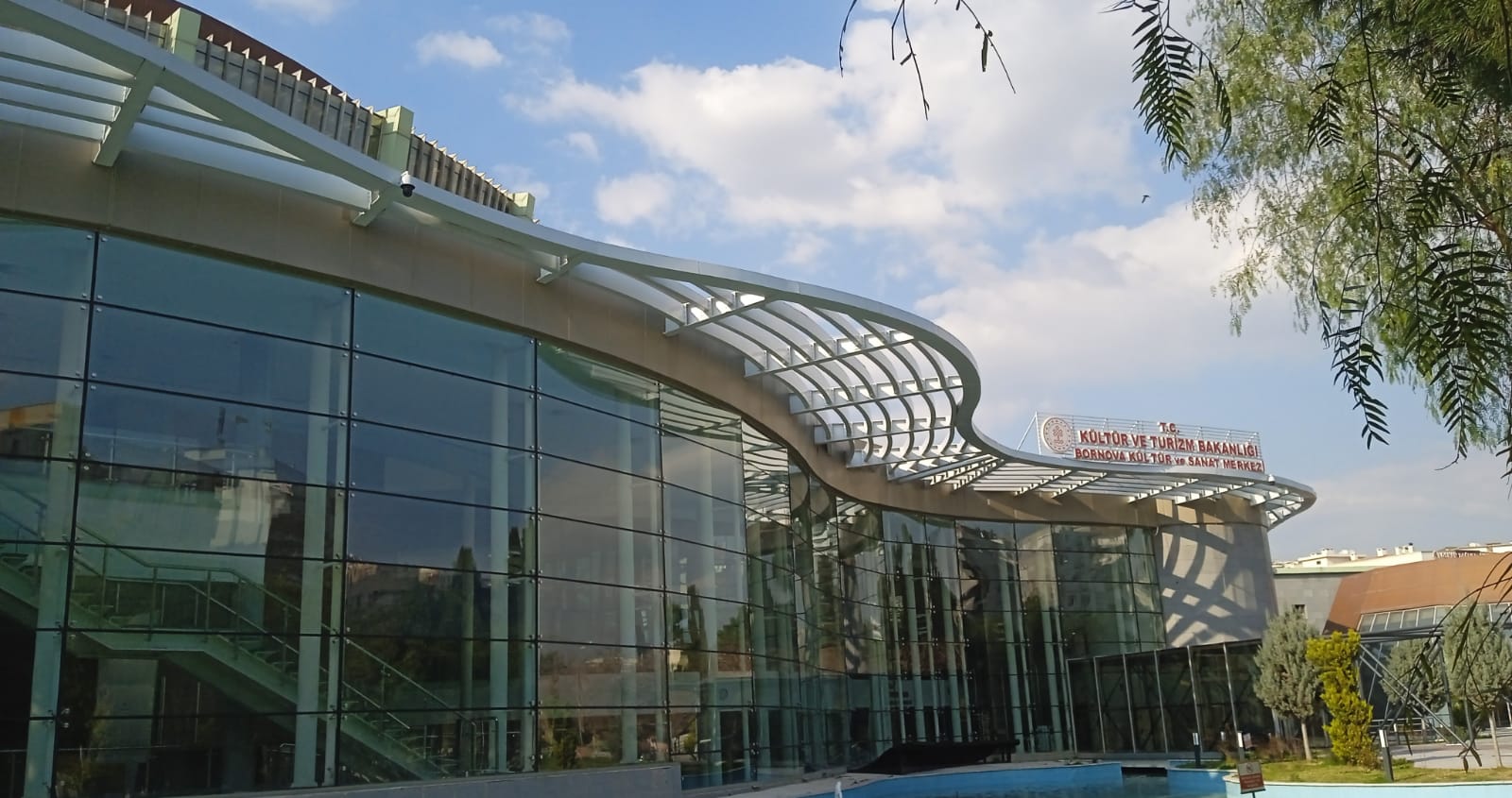 İzmir'de Sanat Dolu Hafta: 15-22 Aralık Kültür Sanat Takvimi Açıklandı