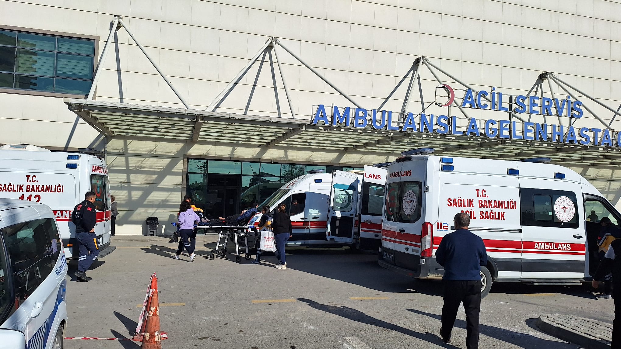Mersin'de çikolata yedikten sonra rahatsızlanan öğrenciler taburcu edildi