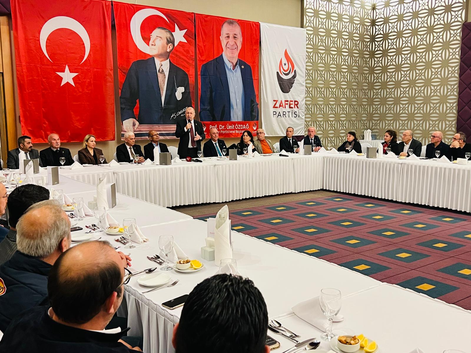 Ümit Özdağ Antalya'da STK ziyaretleri Gerçekleştirdi