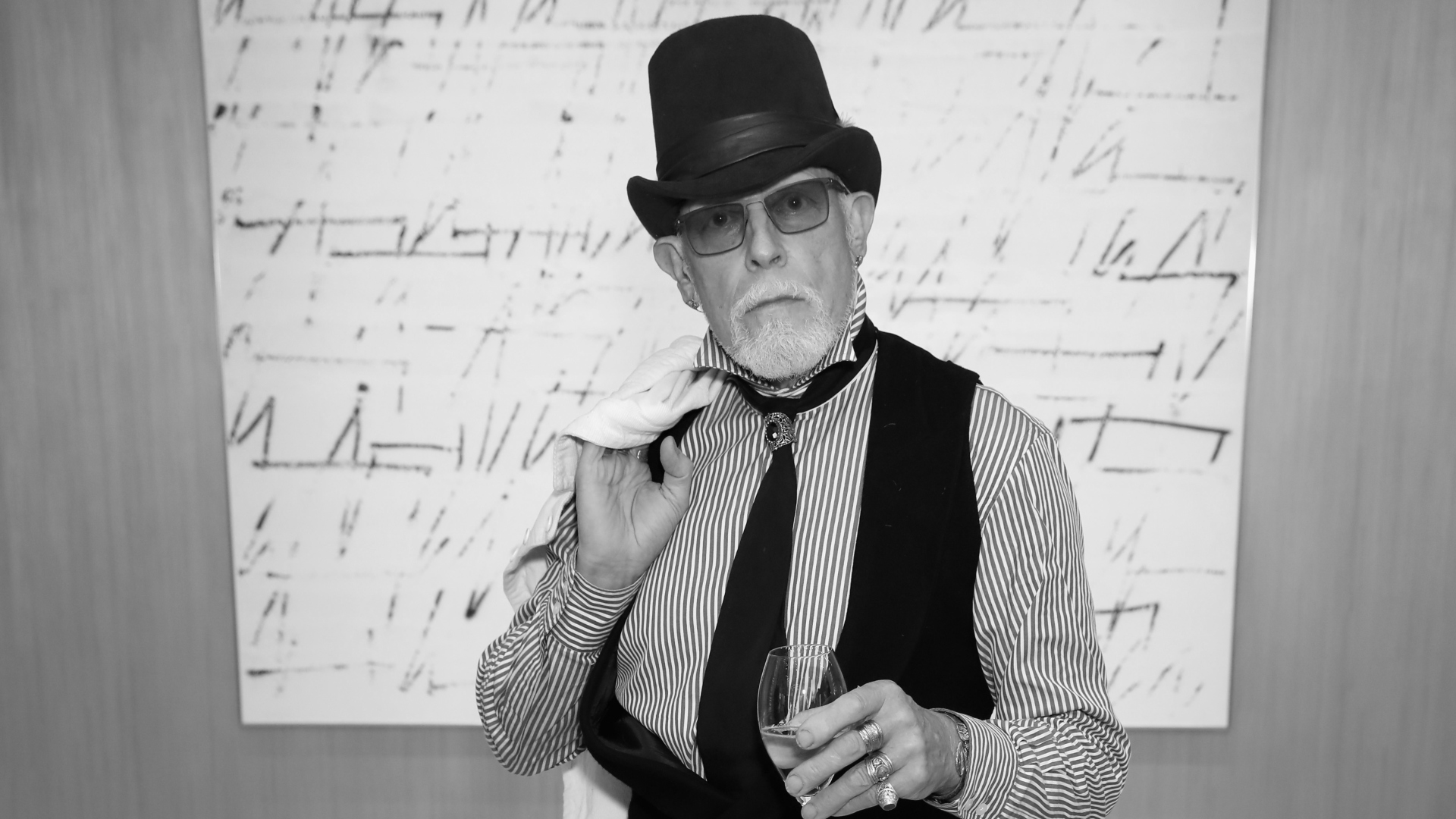 Rock ve Kraliyetin Terzisi: Antony Price 80 Yaşında Öldü