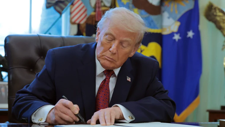 Trump marihuananın tıbbi alanda kullanımını kolaylaştıran kararnameyi imzaladı