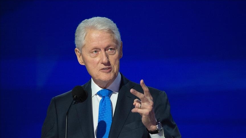 Clinton'dan Beyaz Saray'a Sert Tepki: Günah Keçisi Değilim