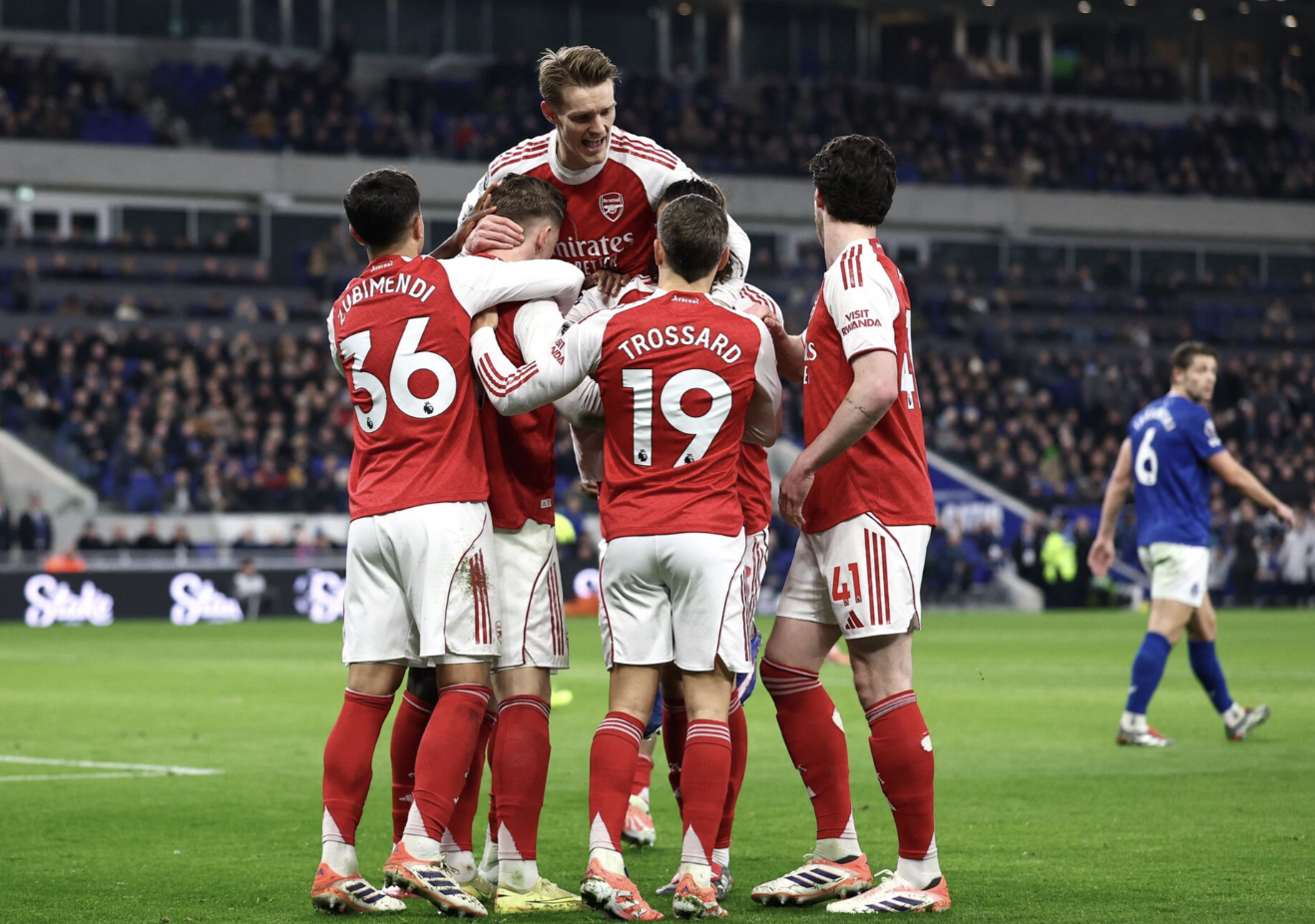 Arsenal Zirveye Döndü: Everton Karşısında Kritik Galibiyet