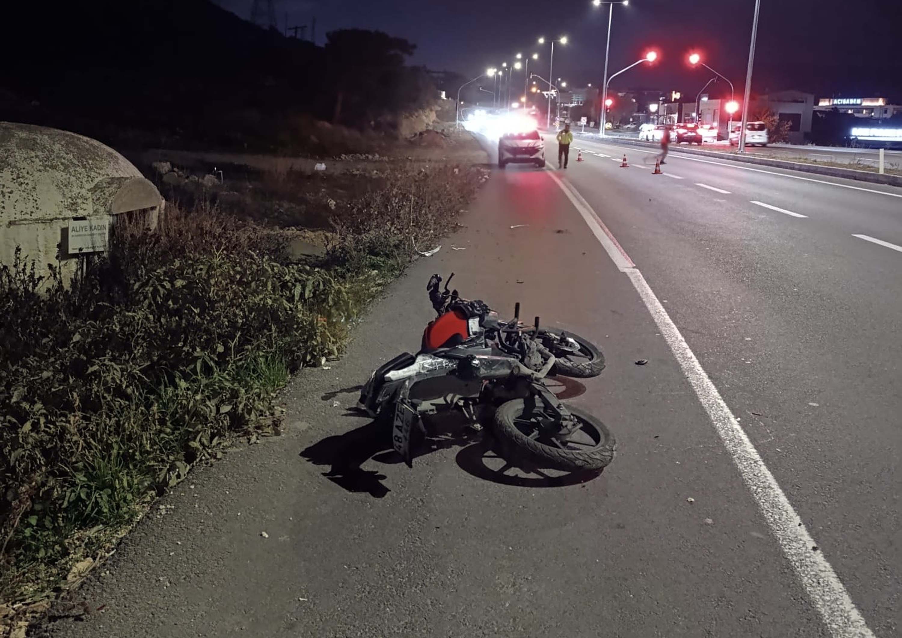 Bodrum'da devrilen motosikletteki yolcu hayatını kaybetti