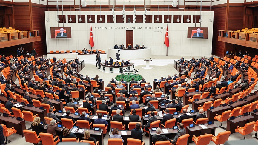 TBMM'de 2026 Bütçesi Arbedelerin Gölgesinde Kabul Edildi