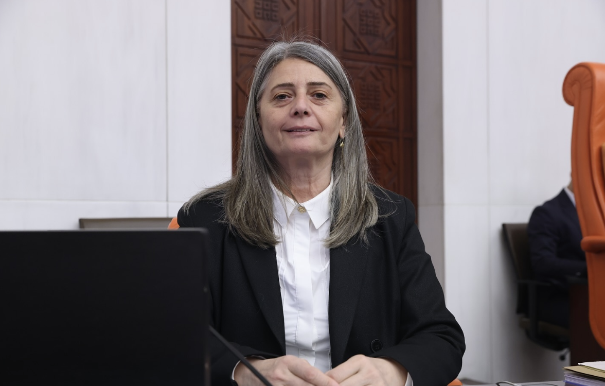 CHP'li Sibel Suiçmez'den 11. Yargı Paketi'ne Sert Tepki!