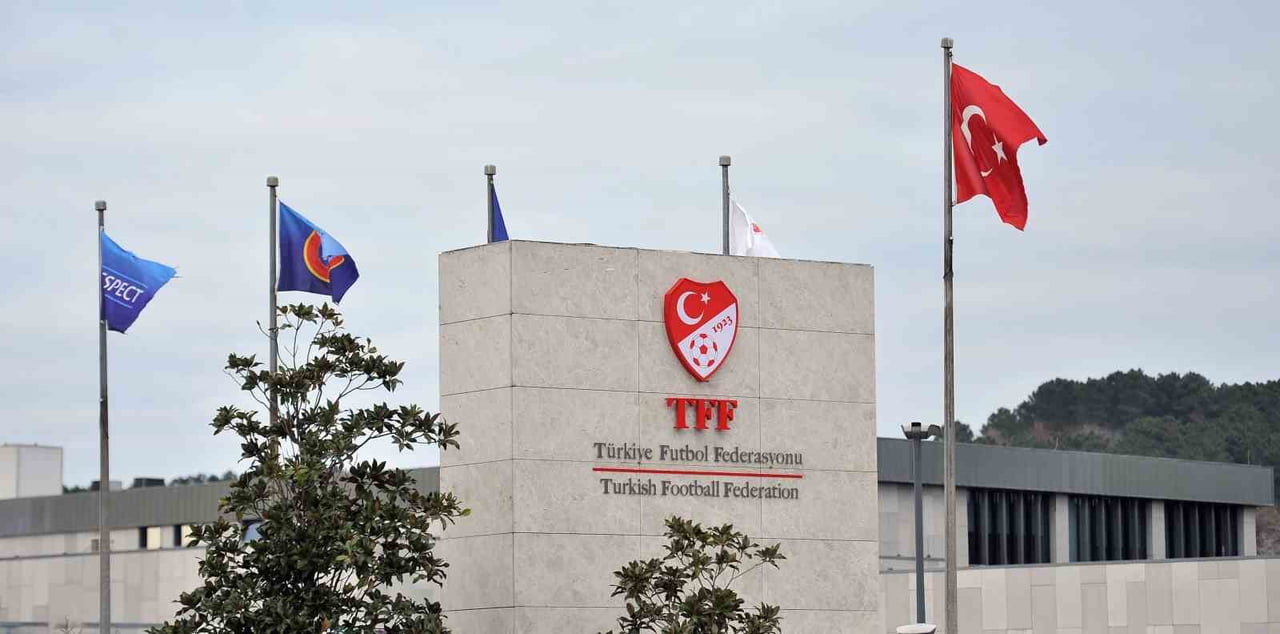 Bahis soruşturması kapsamında 353 hakem ve 75 gözlemci, PFDK'ye sevk edildi