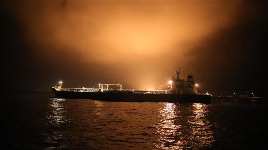 ABD'den Kaçan Tanker Mürettebatı Güverteye Rus Bayrağı Çizdi