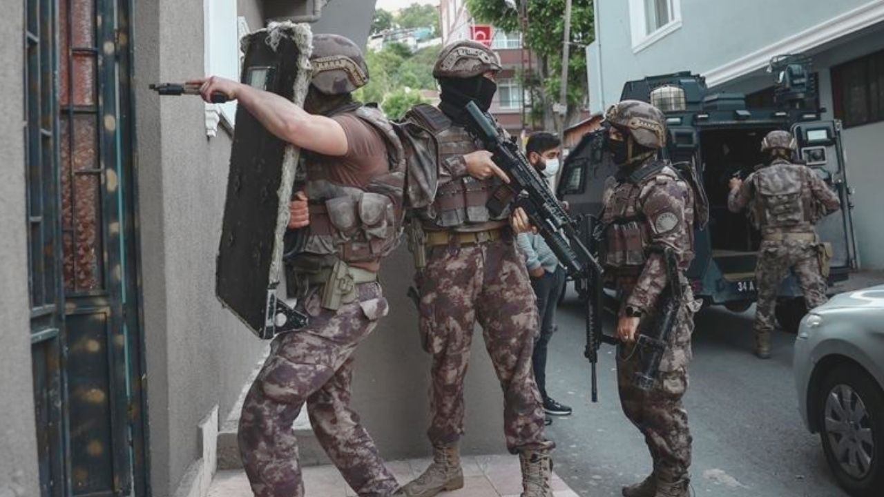 Bakan Yerlikaya açıkladı! 25 ilde eş zamanlı DEAŞ operasyonu: Çok sayıda gözaltı 