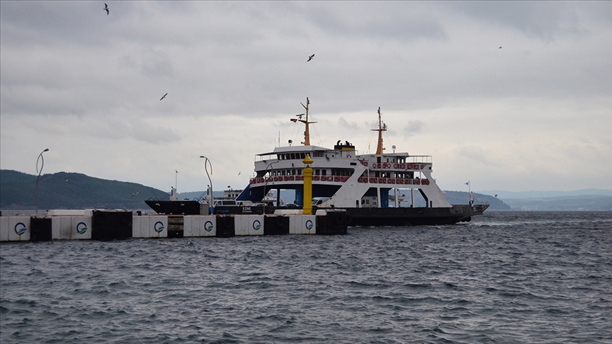 Bozcaada ve Gökçeada Feribot Seferleri İptal Edildi