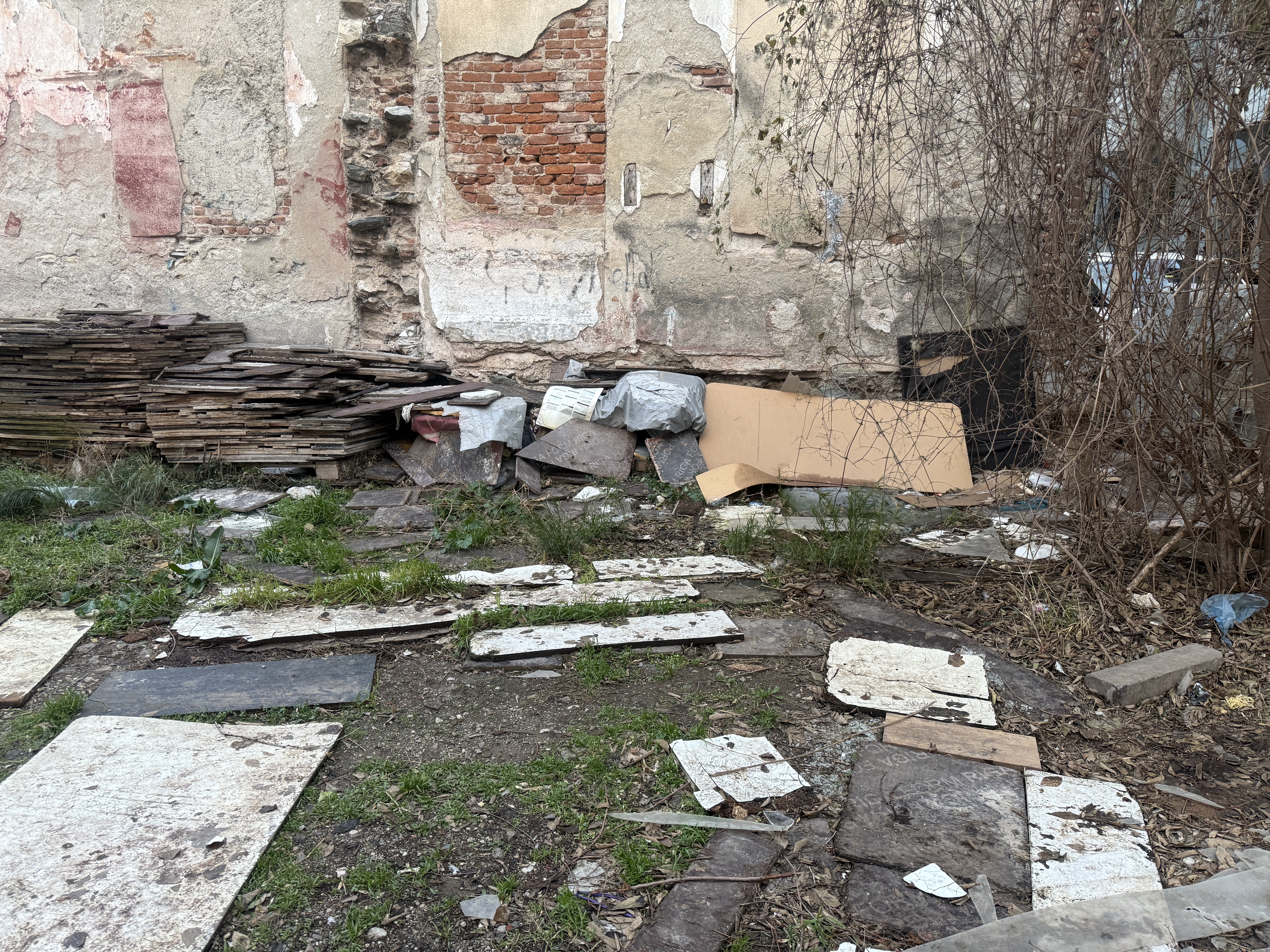 Bursa'da Boş Arazide Terkedilmiş Bebek Bulundu
