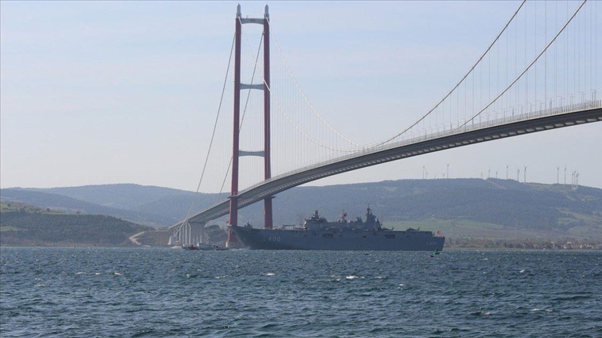 Fırtına Nedeniyle Çanakkale Boğazı'nda Feribot Seferleri İptal Edildi