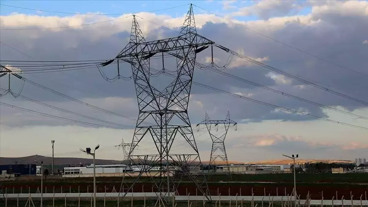 Türkiye'nin Günlük Elektrik Üretim ve Tüketim Rakamları Belli Oldu