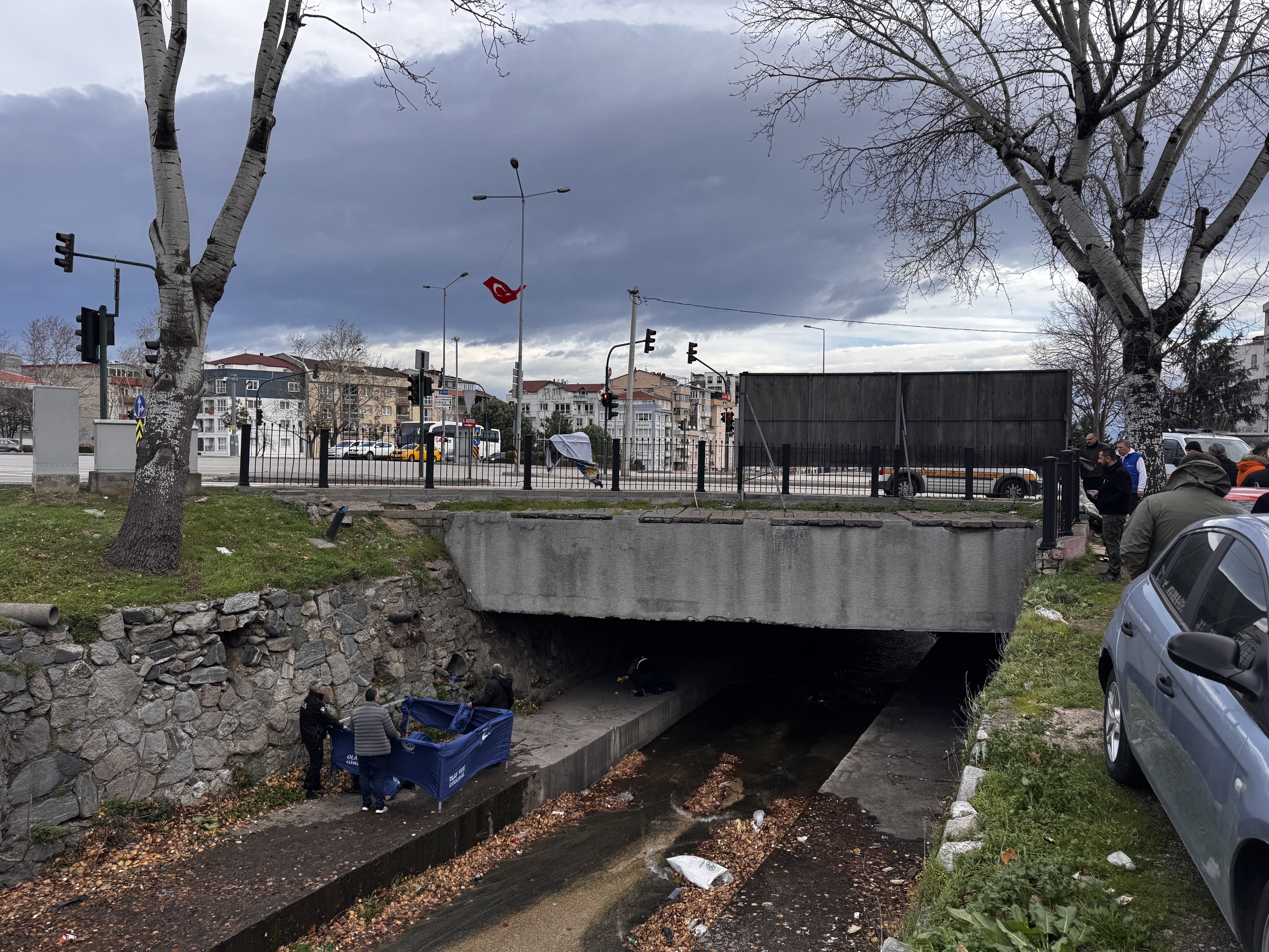 Bursa Yıldırım'da Dere Yatağına Düşen Kişi Hayatını Kaybetti