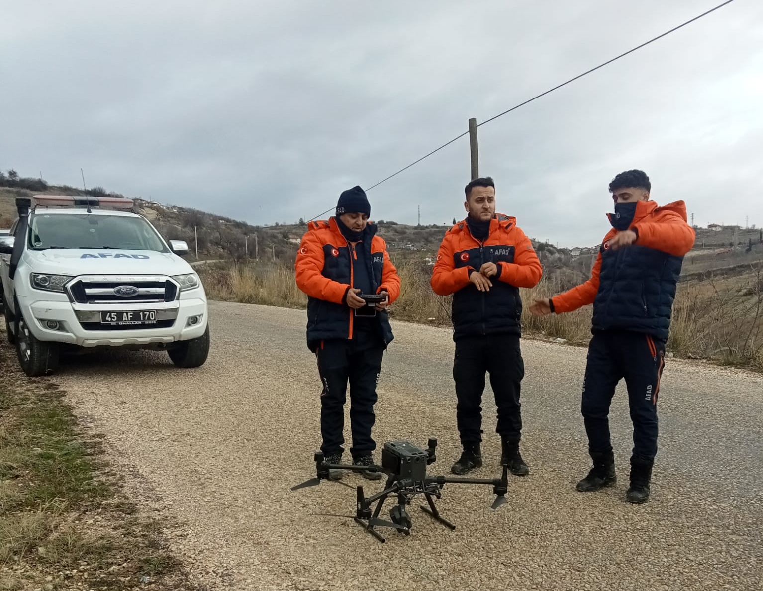 Manisa'da kayıp kadını arama çalışmaları sürüyor