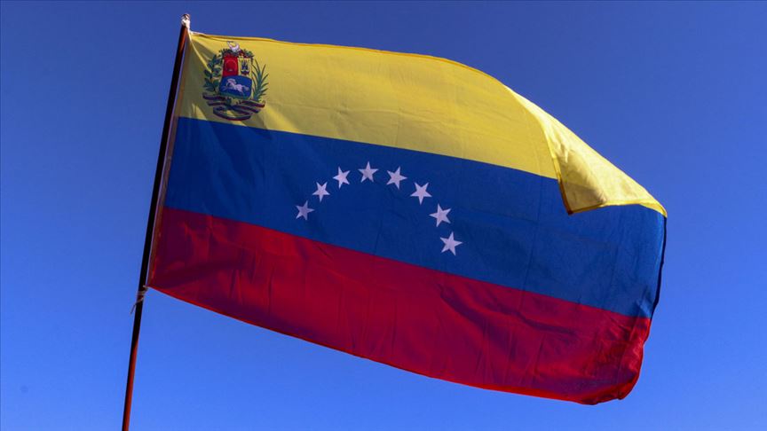 Venezuela'da Dengeler Değişiyor ve Machado Geri Dönüyor