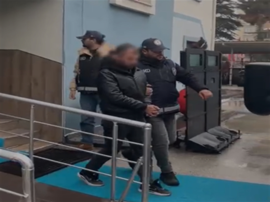 Bolu'da düzensiz göçmen operasyonu: 5 organizatör tutuklandı