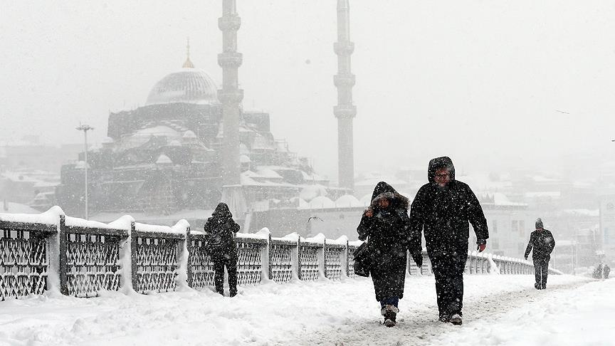 İstanbul için alarm verildi: Pazartesi kuvvetli kar bekleniyor