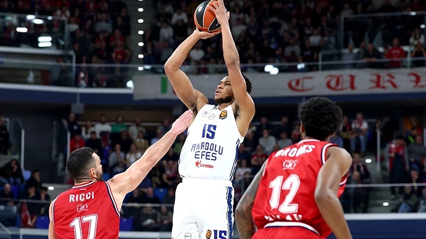 Anadolu Efes Emporio Armani Milan'a 87-74 mağlup oldu