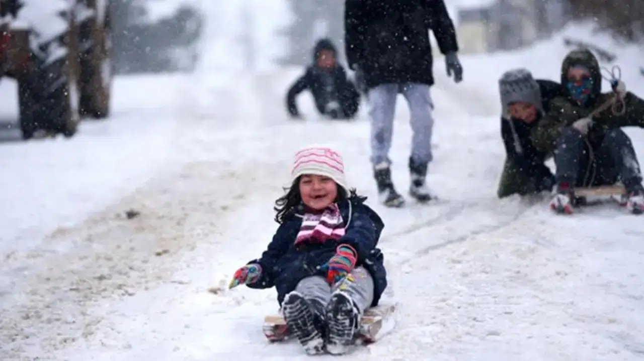 Tunceli'de kar nedeniyle eğitime 2 gün ara verildi