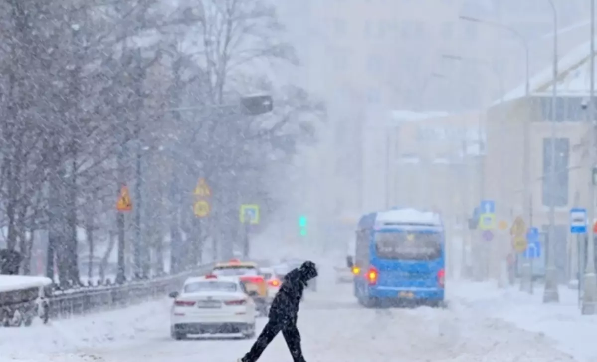 Sivas'ta olumsuz hava koşulları nedeniyle eğitime 1 gün ara verildi