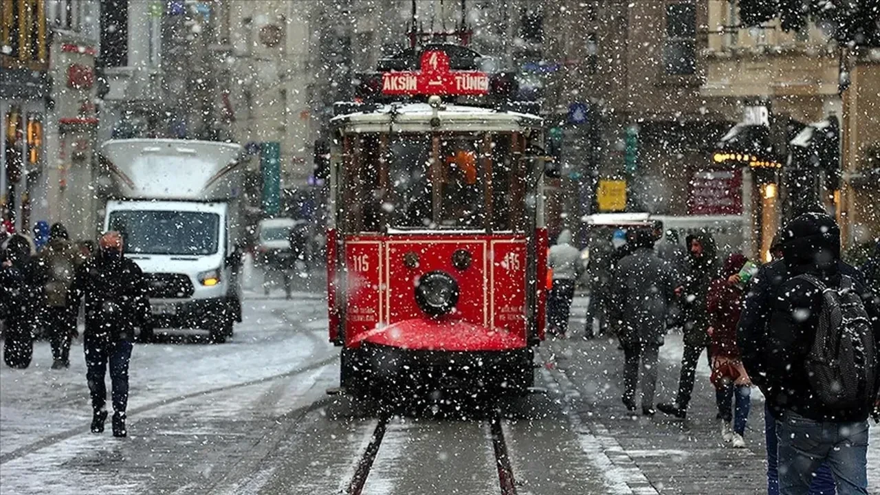 İstanbul'da okullar 1 gün süreyle tatil edildi