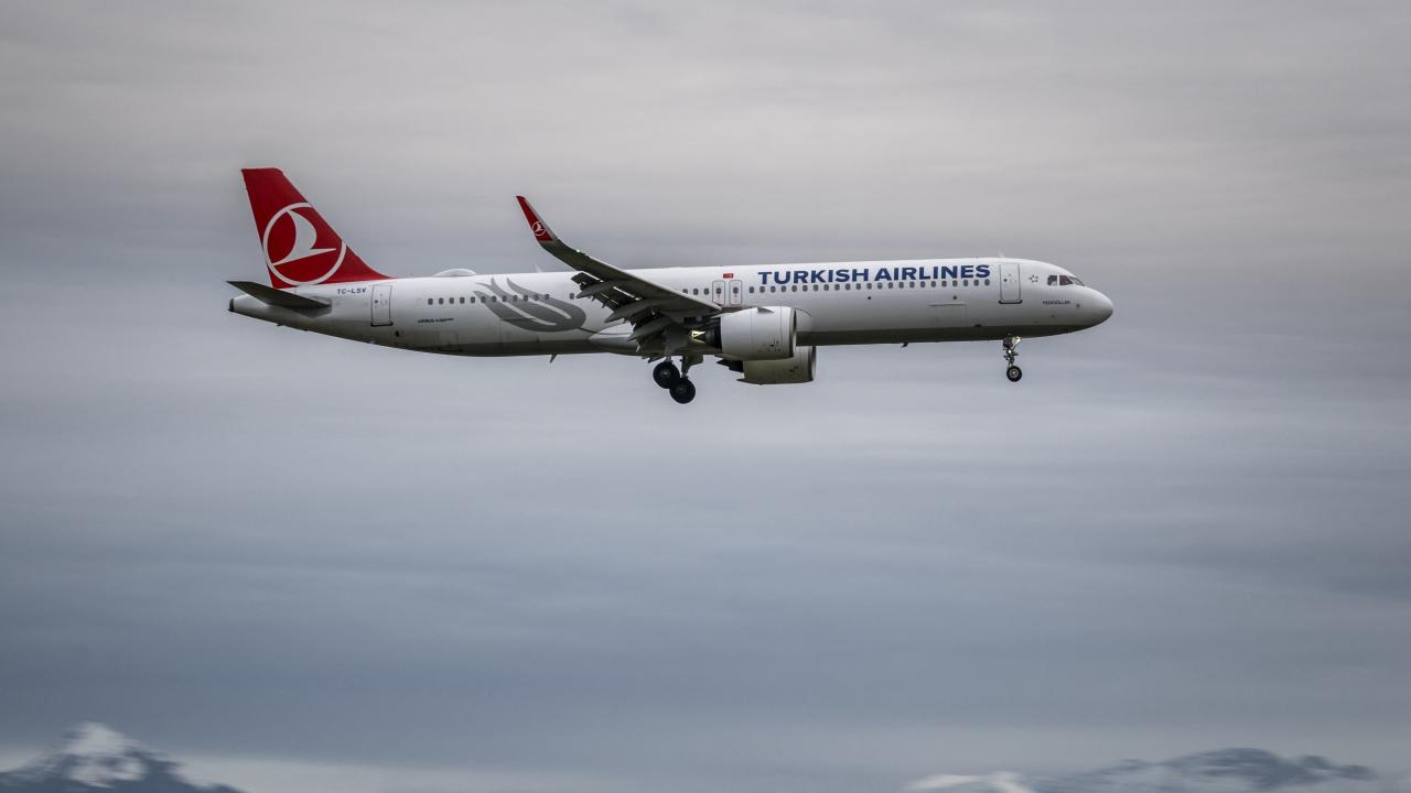 THY, olumsuz hava koşulları nedeniyle yarınki 54 seferini iptal etti