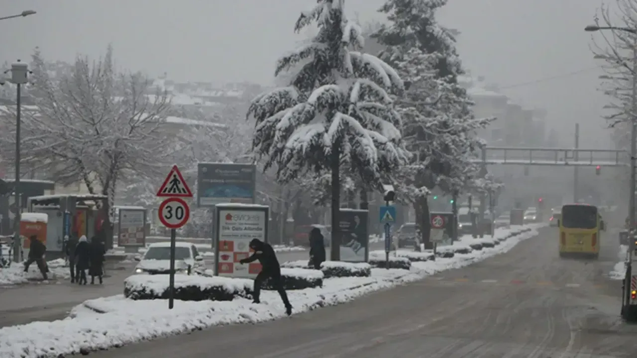 Kocaeli'de eğitime 1 gün ara verildi