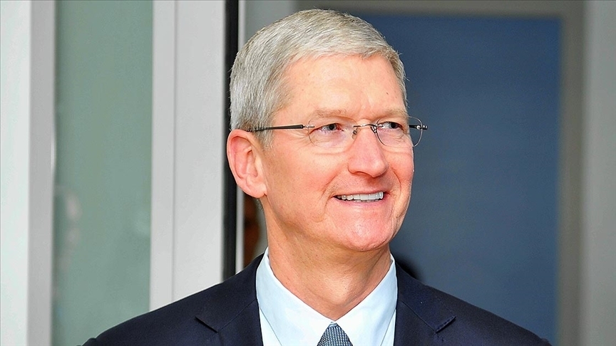 Apple CEO'su Tim Cook, 2025'te 74,3 milyon dolar kazandı