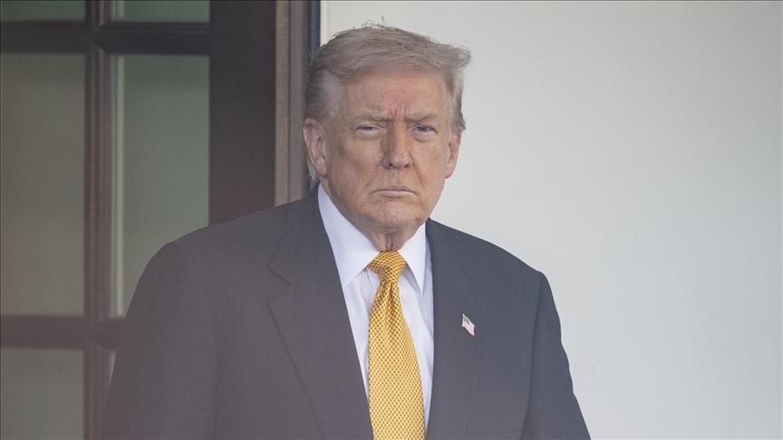 ABD Başkanı Trump'ın Florida'daki konvoyu ''şüpheli nesne'' nedeniyle güzergah değiştirdi