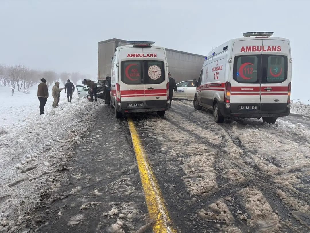 Şanlıurfa'da zincirleme trafik kazası: 4 kişi yaralandı