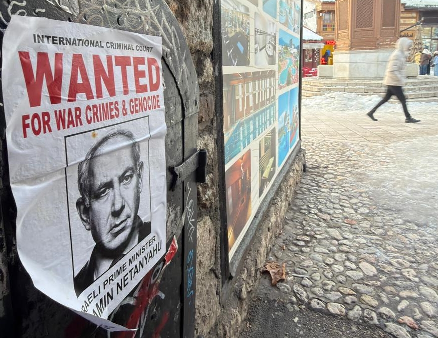 Saraybosna'da Dikkat Çeken Afişler: Netanyahu İçin 'Aranıyor' Mesajı