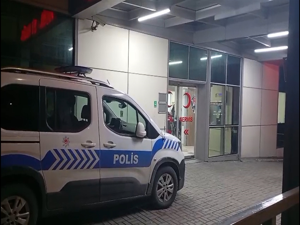 Bursa'da bıçaklı kavga: İki kişi yaralandı