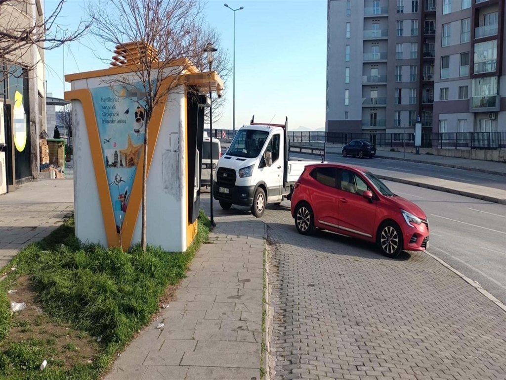 İzmir'de banka aracı soygunu davasında 8 şüpheli tutuklandı