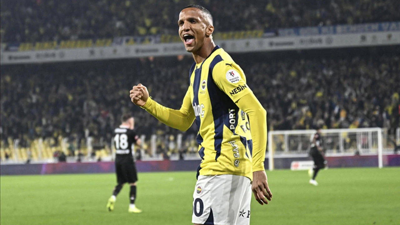 Kasımpaşa Fenerbahçe'den Rodrigo Becao'yu kiraladı