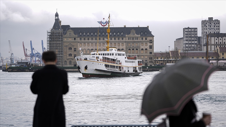 İstanbul Valiliği fırtına uyarısı yaptı: Ulaşımda risk var
