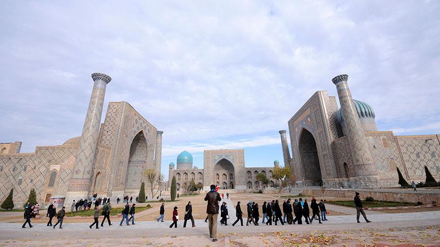 Özbekistan'a turist akını: Yabancı ziyaretçi sayısı 11,7 milyonu buldu