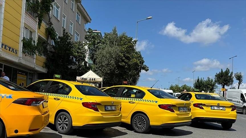 İBB, 250 taksi plakasının 156'sını sattı!