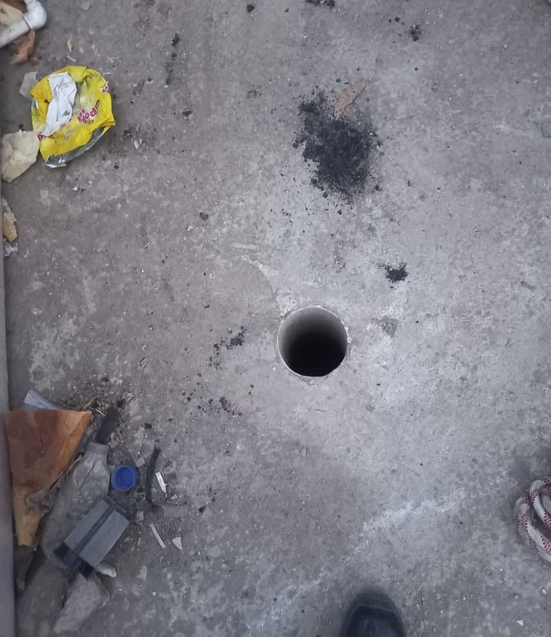 Kuyuya düşen yavru kedi, 2 saatlik çalışmayla kurtarıldı