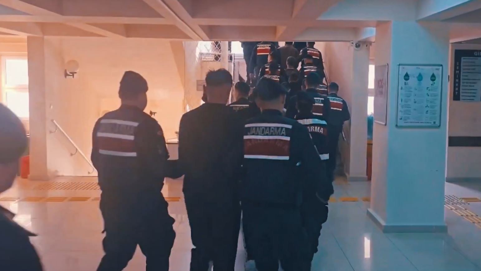 Organize suç örgütlerine 9 ilde operasyon düzenlendi