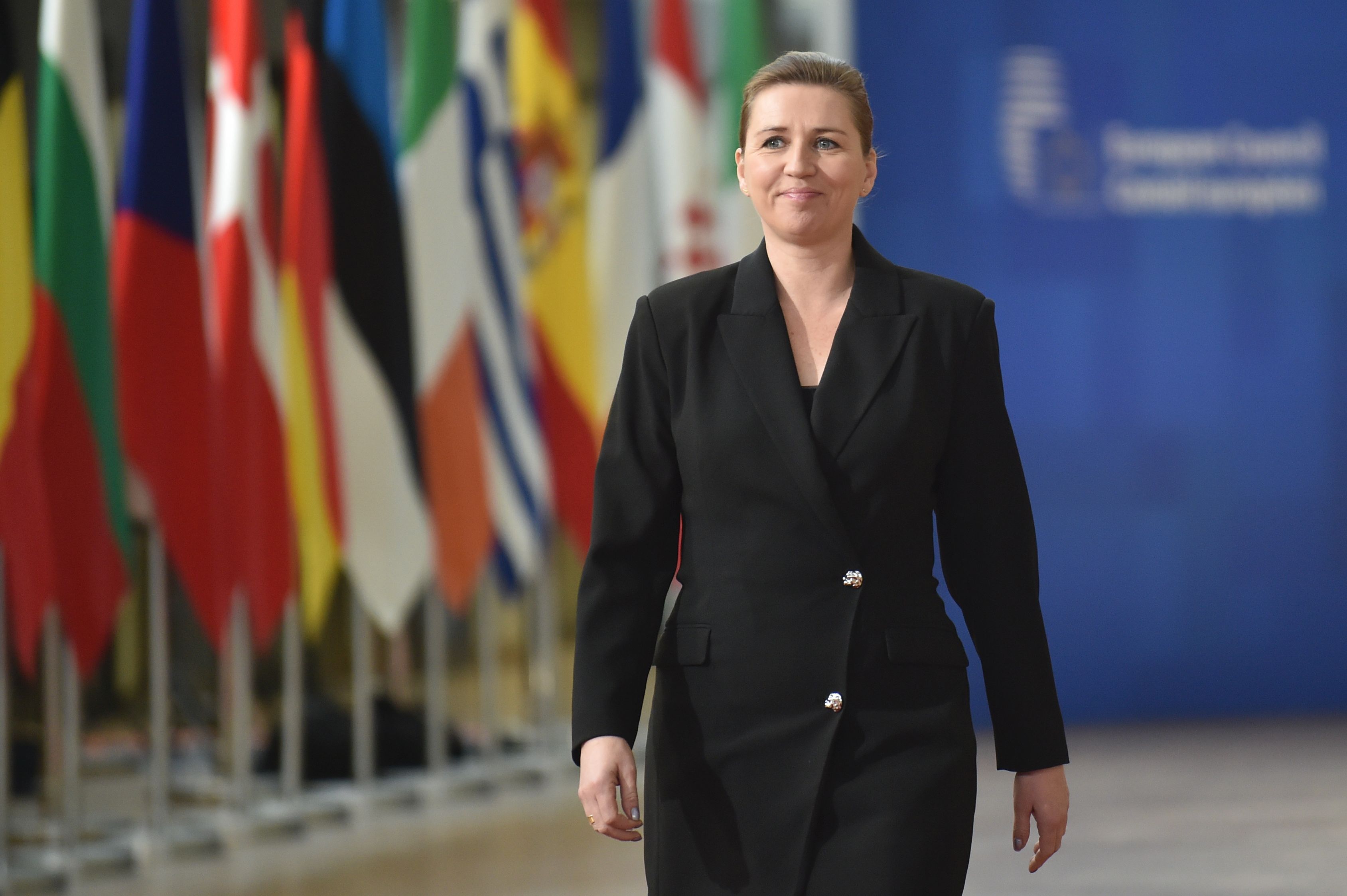 Frederiksen'den ABD'ye sert Grönland mesajı!