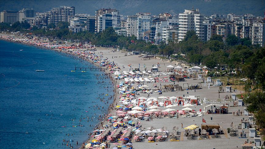 Yerli turistin harcaması üçüncü çeyrekte 276 milyar lirayı aştı