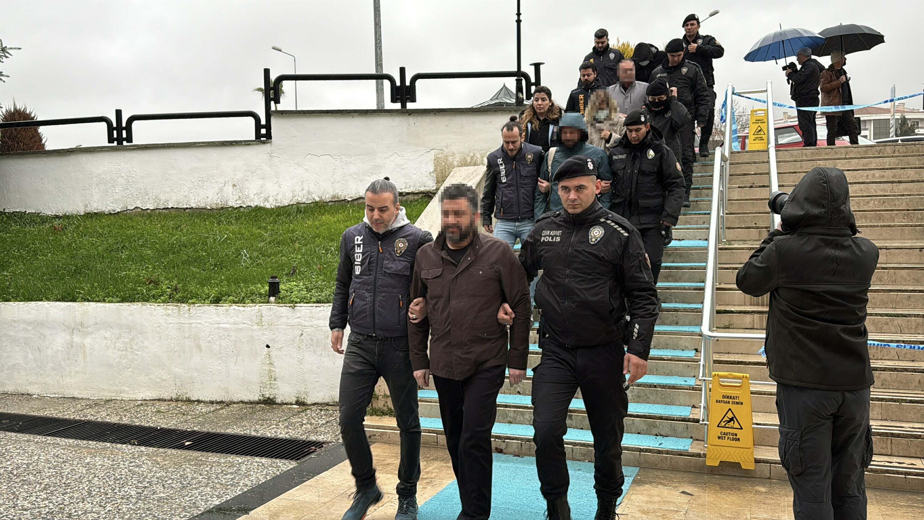 Siyasilere hakaret eden hesaba operasyon: Çok sayıda gözaltı var