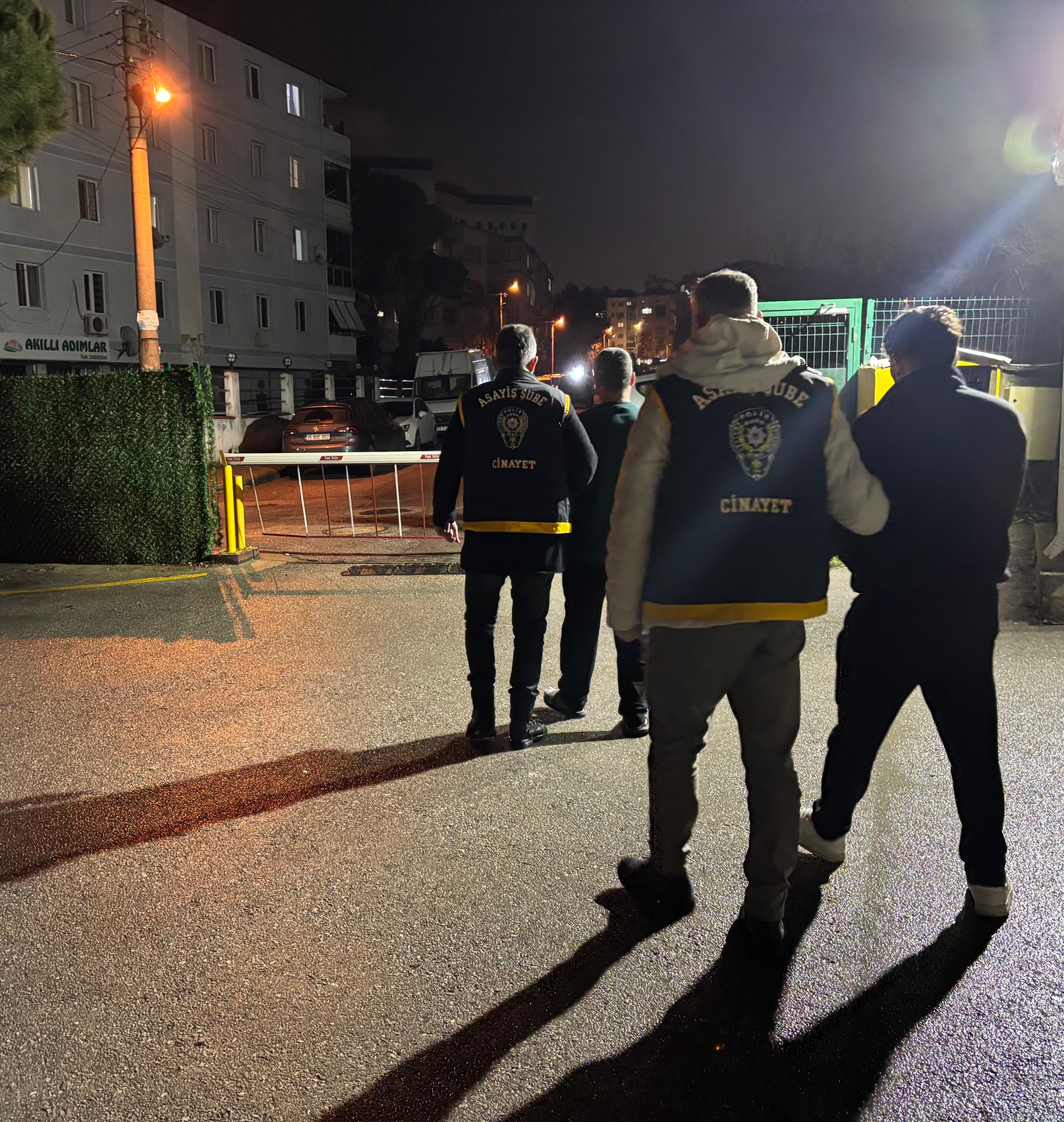 Manisa'da silahlı kuyumcu soygununda 2 şüpheli yakalandı