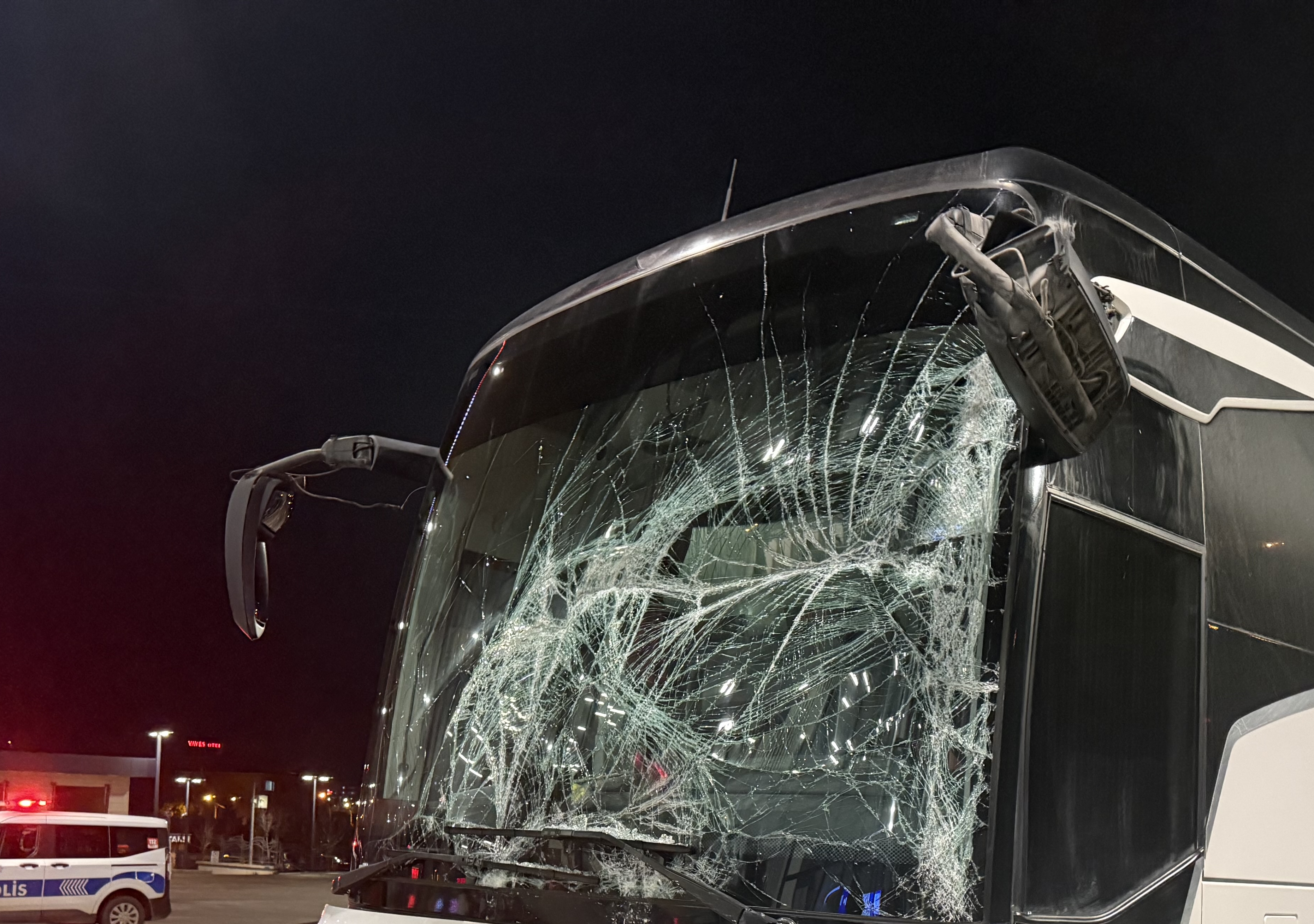 Trabzon'da terminalde otobüsün çarptığı çocuk yaralandı