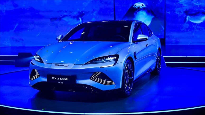 Tesla'yı Sollayan BYD'nin 2026 Hedefi: 1.3 Milyon İhracat