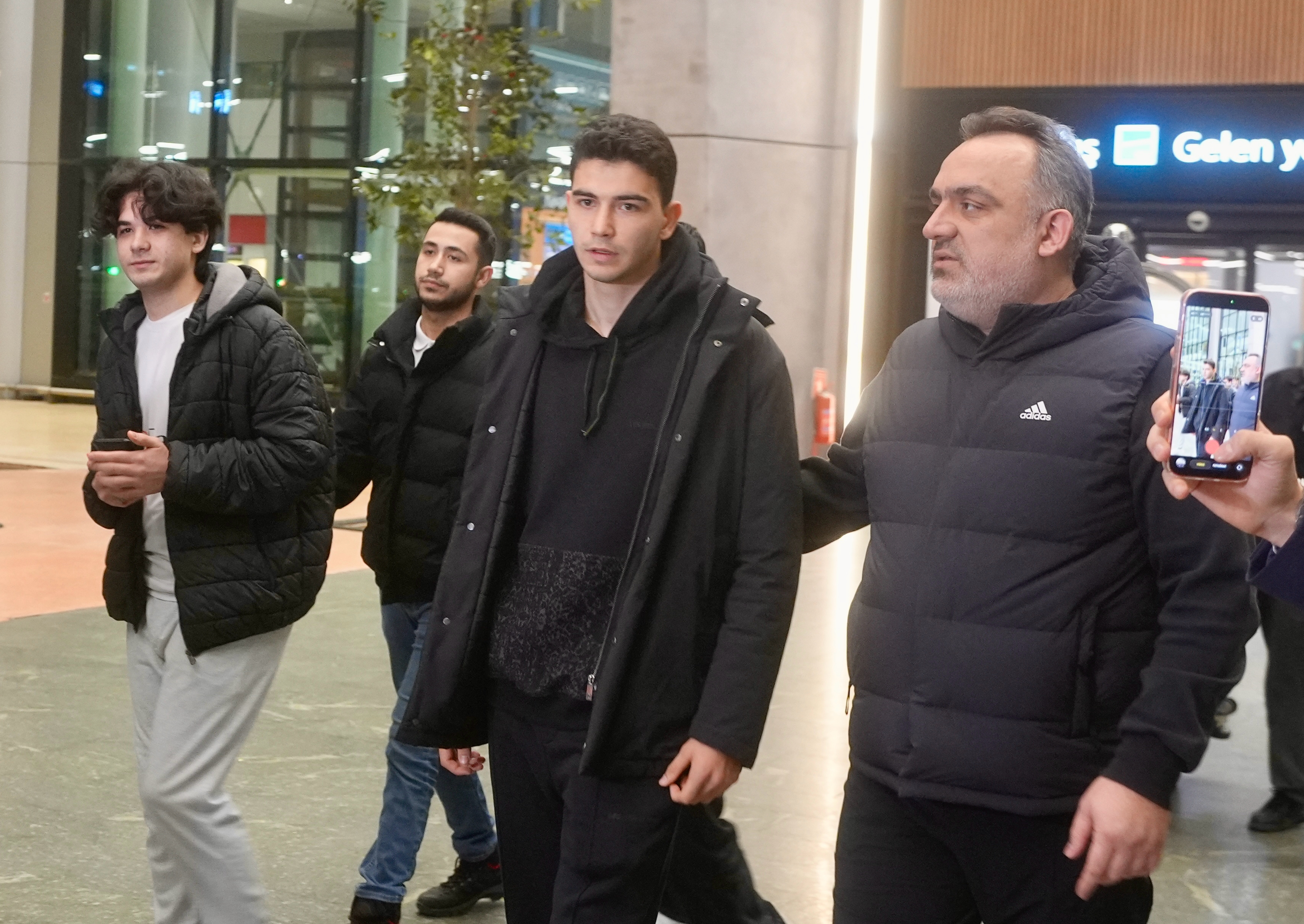 Yasin Özcan Beşiktaş İçin İstanbul'a Geldi